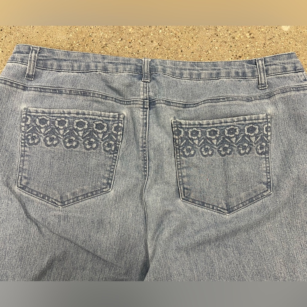 Floral Embossed Jewel Button Massini Stretch Cotton Denim Capri Jeans + Size 20W